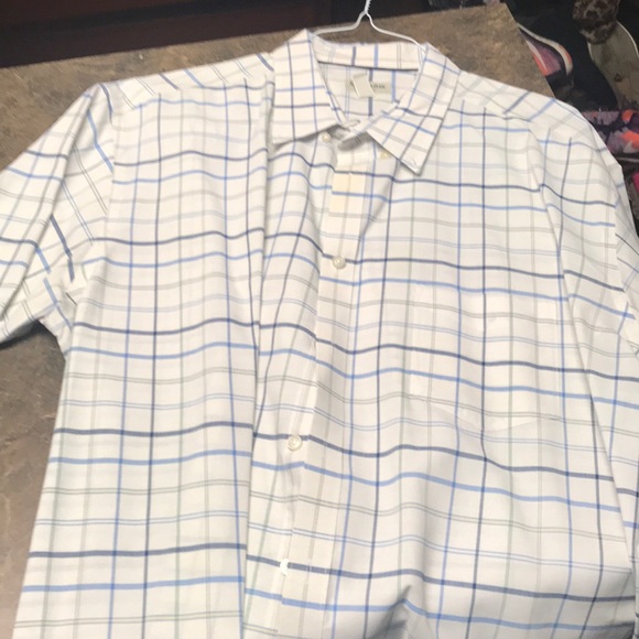 4 button down shirts 4 shirts for $80 - Picture 1 of 8